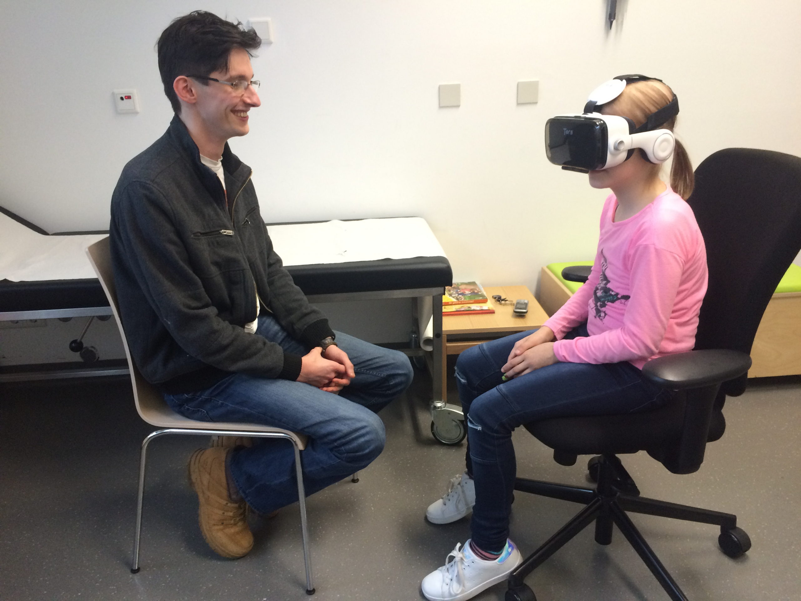 VR-Brille zur Unterstützung von krebskranken bei der Protonentherapie am WPE.