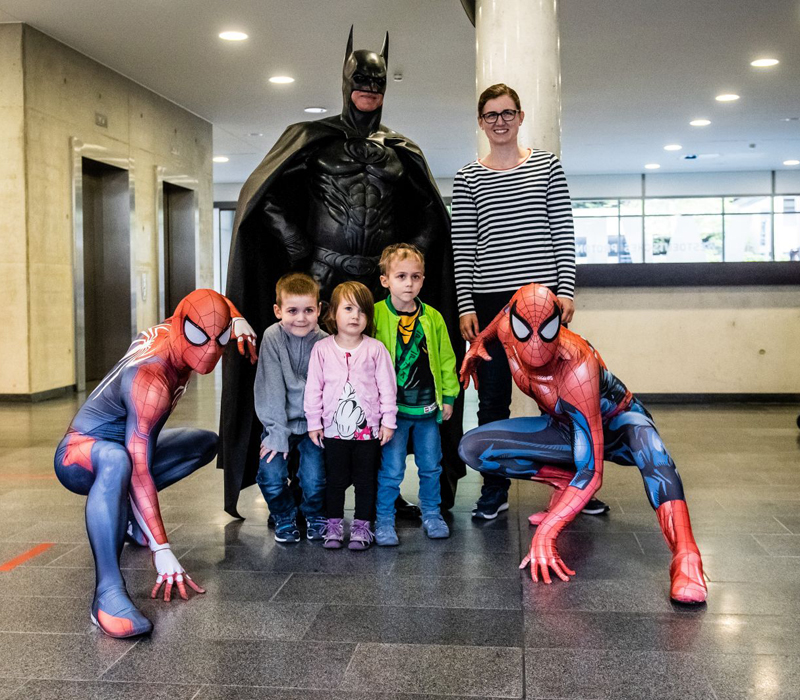 Superhelden unter sich: Der erste Heldentag am WPE war ein voller Erfolg. Foto: David Hallwas