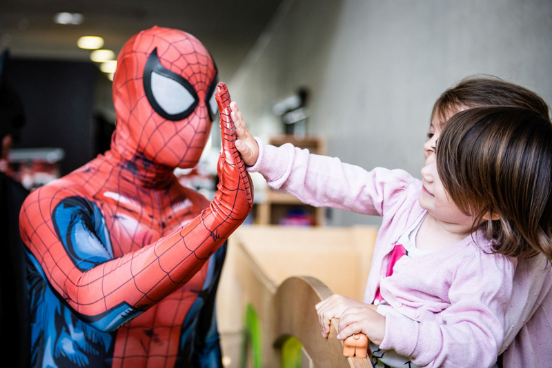 Superhelden unter sich: Der erste Heldentag am WPE war ein voller Erfolg. Foto: David Hallwas